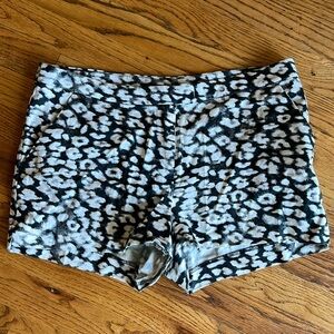 Black and white print shorts